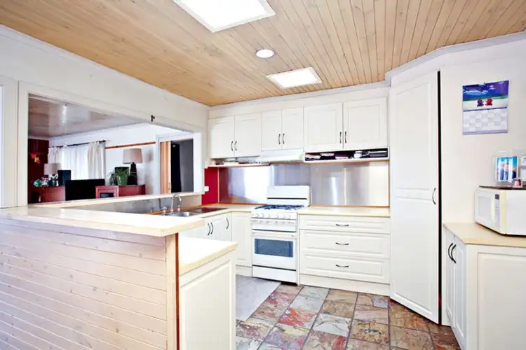 Fifth view of Homely house listing, 7 Minogue Crescent, Hoppers Crossing VIC 3029