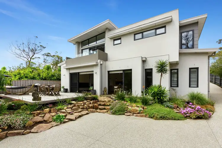 9a Marchington Avenue, Mornington VIC 3931