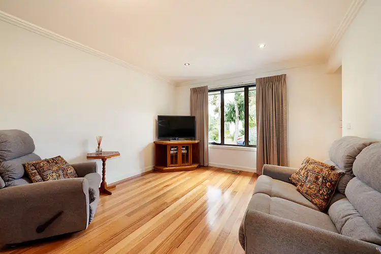 Fourth view of Homely house listing, 3 Kiers Court, Viewbank VIC 3084
