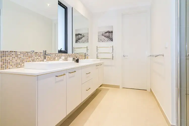 Fourth view of Homely house listing, 35 Warrego Circuit, Sandhurst VIC 3977