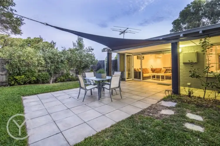 42B Elliott Road, Trigg WA 6029