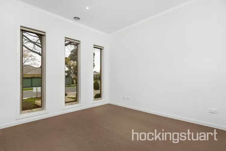 Fifth view of Homely house listing, 32 Fawkner Lane, Craigieburn VIC 3064