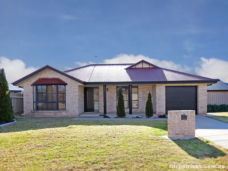 Main view of Homely unit listing, 1/1 Woomera Place, Glenfield Park NSW 2650