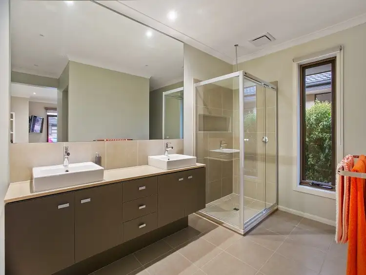 Fifth view of Homely house listing, 150 Sandhurst Boulevard, Sandhurst VIC 3977