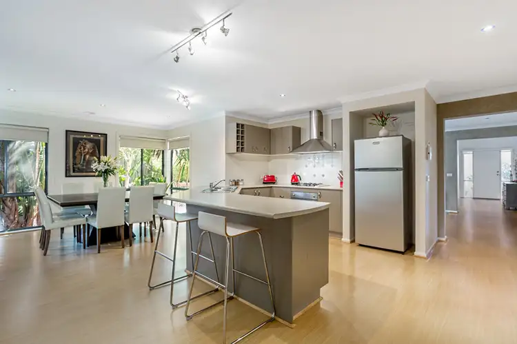17 Bloomsbury Court, Hillside VIC 3037