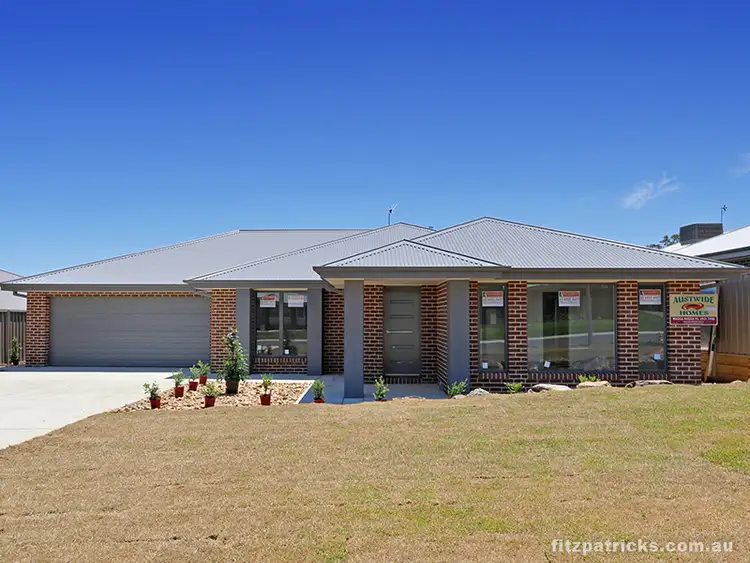 11 Charlton Street, Boorooma NSW 2650