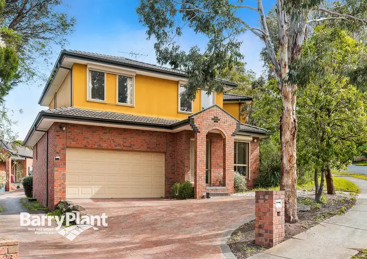 Main view of Homely townhouse listing, 1/23 Ruthven Street, Rosanna VIC 3084