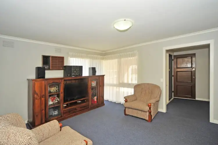 Second view of Homely house listing, 15 Burvale Court, Epsom VIC 3551