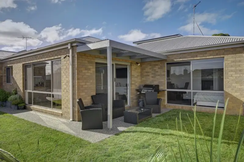 Main view of Homely townhouse listing, 102a Roslyn Road, Belmont VIC 3216