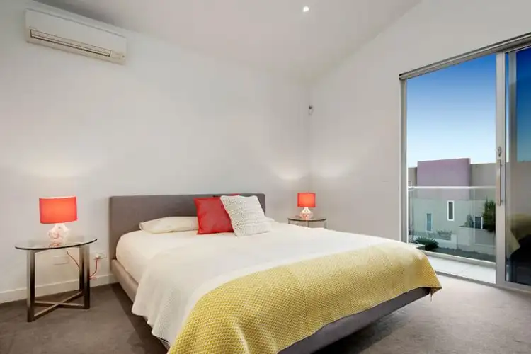 Sixth view of Homely house listing, 5 Cormorant Place, Maribyrnong VIC 3032