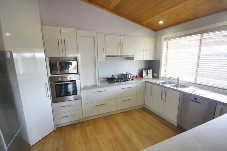 Seventh view of Homely house listing, 8 Lyon Place, Ballan VIC 3342