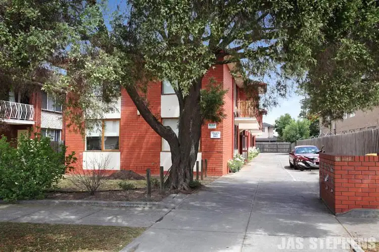 1/38 Bishop Street, Kingsville VIC 3012