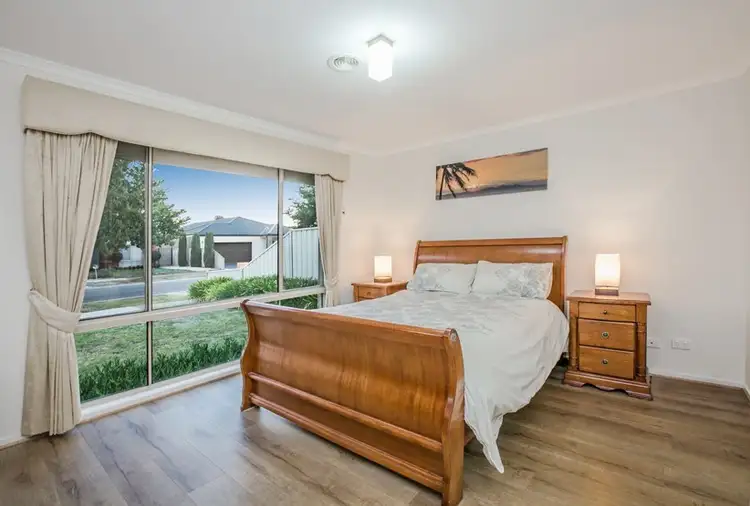 Fifth view of Homely house listing, 9 Emerald Circuit, Craigieburn VIC 3064
