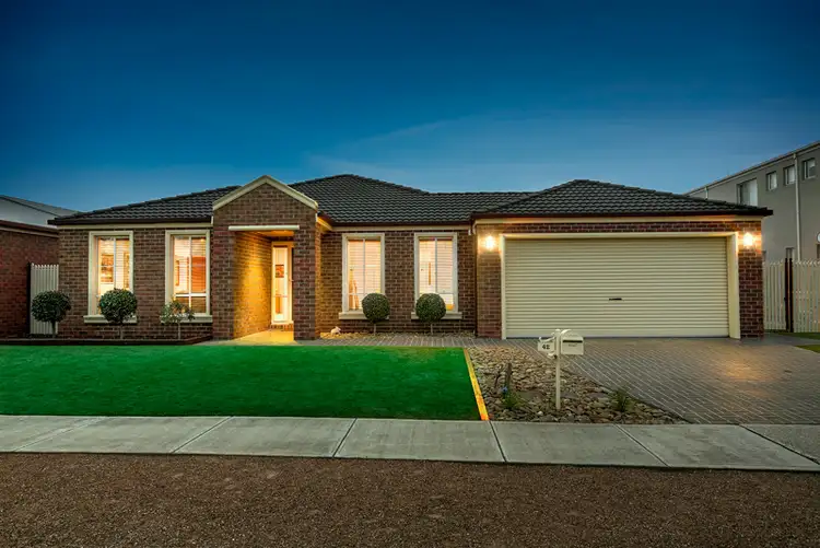 42 Taylors Hill Boulevard, Taylors Hill VIC 3037