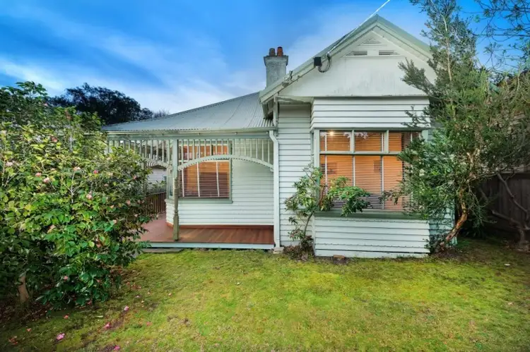 127 Prospect Hill Road, Canterbury VIC 3126