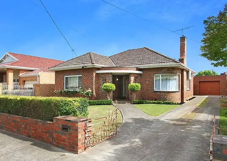18 Southernhay Street, Reservoir VIC 3073