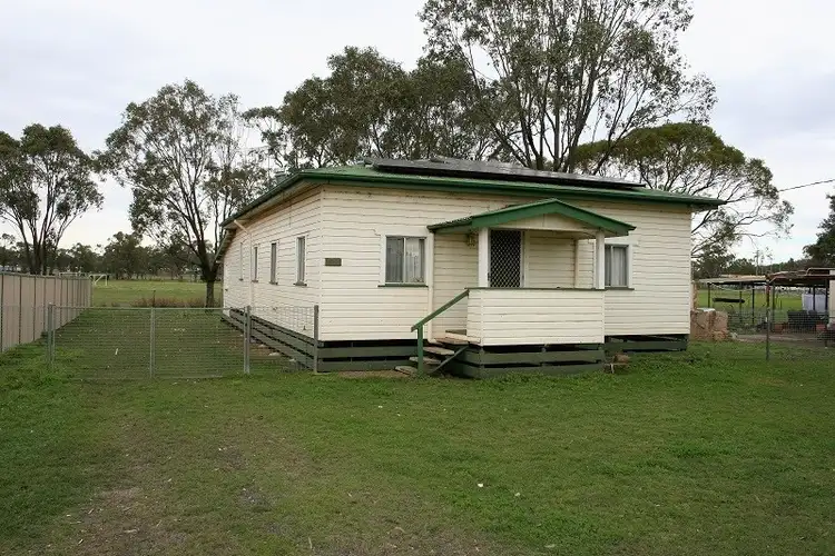 11 Federal Street, Oakey QLD 4401