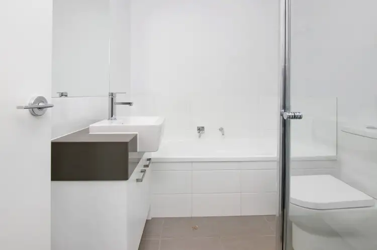 Fifth view of Homely unit listing, 2/17 Coogee Avenue, Frankston VIC 3199