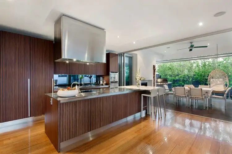 Fifth view of Homely house listing, 588 Centre Road, Bentleigh VIC 3204