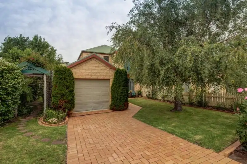 Main view of Homely house listing, 1/6 Dunvegan Court, Warrnambool VIC 3280