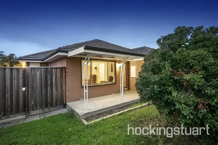 24 Hammond Street, Altona VIC 3018