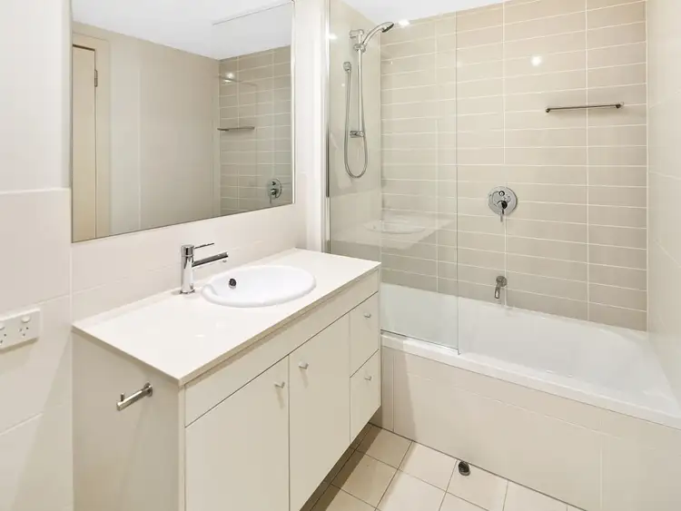 Sixth view of Homely unit listing, 1505/16-28 Surbiton Court, Carindale QLD 4152