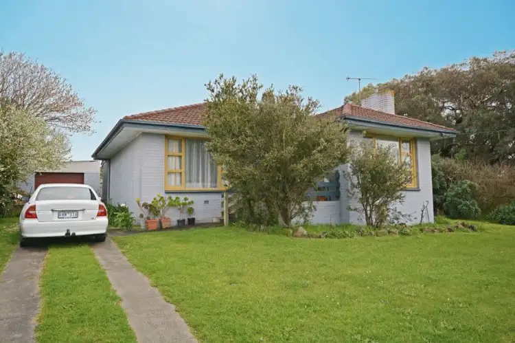 Second view of Homely house listing, 7 Browning Street, Portland VIC 3305