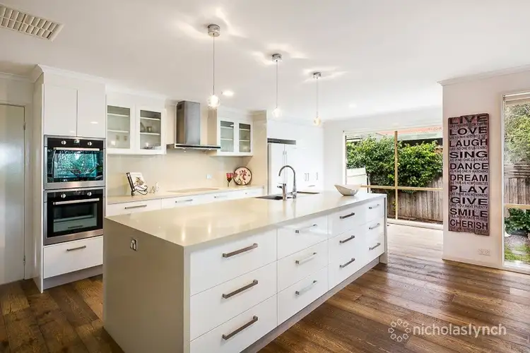 24 Parkside Crescent, Mornington VIC 3931