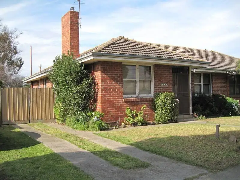 Main view of Homely house listing, 8 Brunei Crescent, Heidelberg West VIC 3081