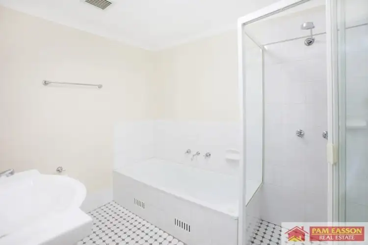 Fifth view of Homely villa listing, 17/36 York Street, Oatlands NSW 2117