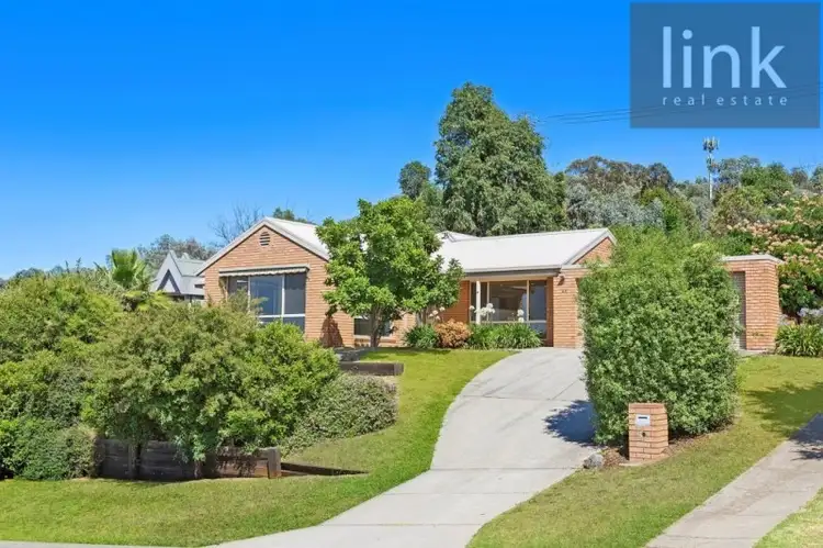 40 Janette Court, Lavington NSW 2641