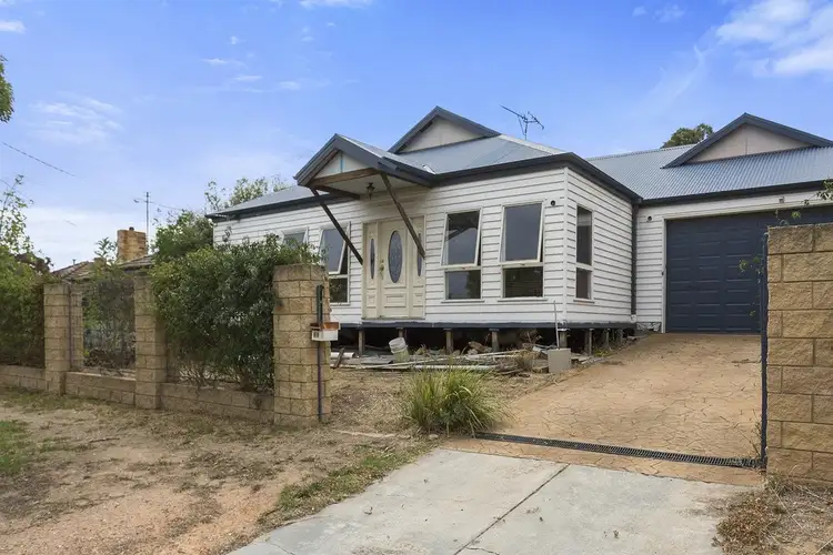 68 Lowndes Street, Kennington VIC 3550