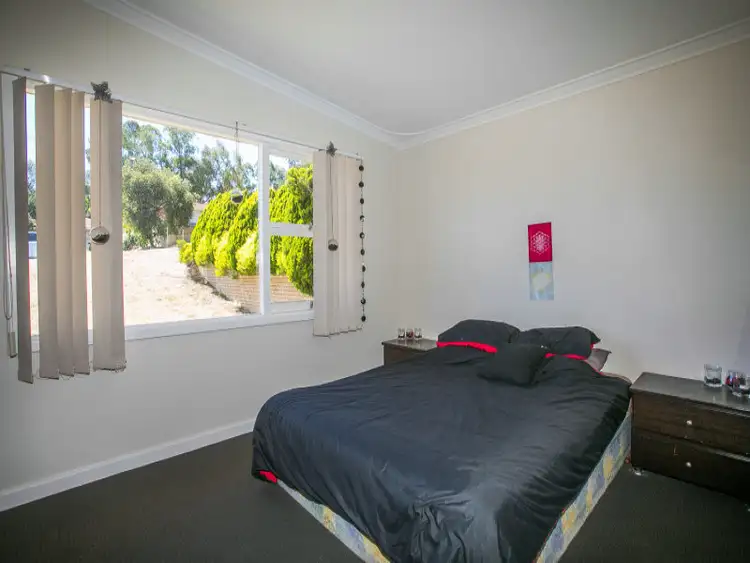 Seventh view of Homely house listing, 4 Wiggins Road, Orelia WA 6167