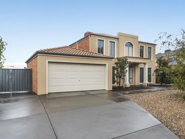 4 Sovereign Boulevard, Melton West VIC 3337