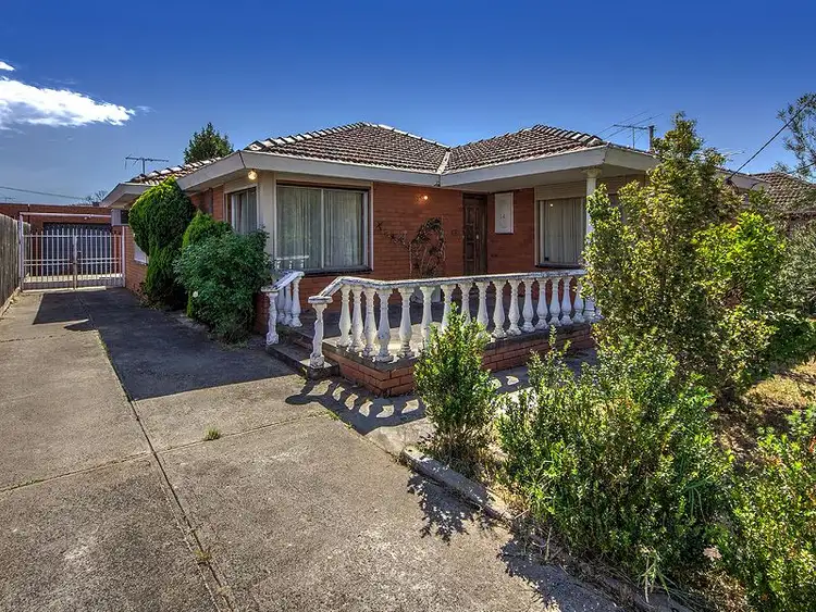 24 Kingsley Street, St Albans VIC 3021