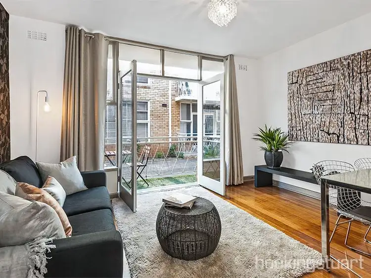 2/19 Camden Street, St Kilda East VIC 3183