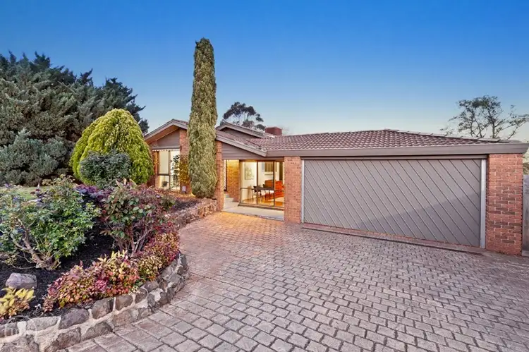 18 Glendalough Court, Watsonia North VIC 3087