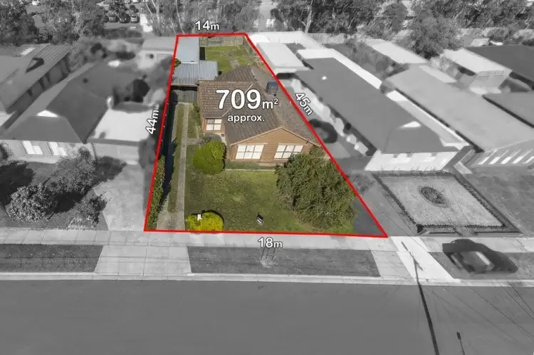 Main view of Homely house listing, 11 Oxley Avenue, Bundoora VIC 3083