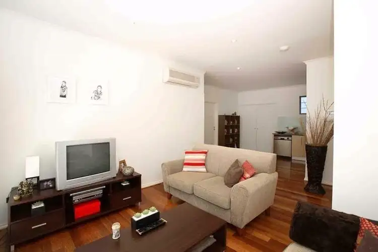 Second view of Homely apartment listing, 4/106 Union Road, Ascot Vale VIC 3032