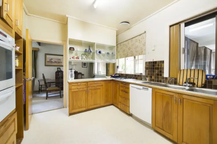 Second view of Homely house listing, 11 Fuchsia Street, Blackburn VIC 3130