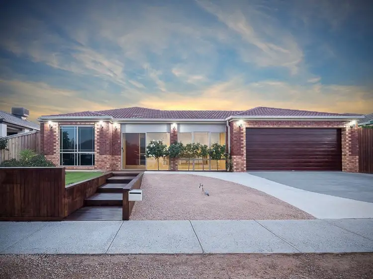 4 Loire Close, Hoppers Crossing VIC 3029