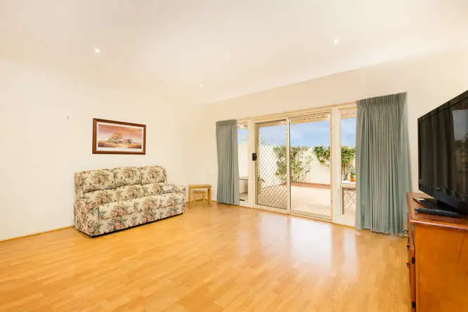Sixth view of Homely house listing, 33 Cherry Avenue, Mildura VIC 3500