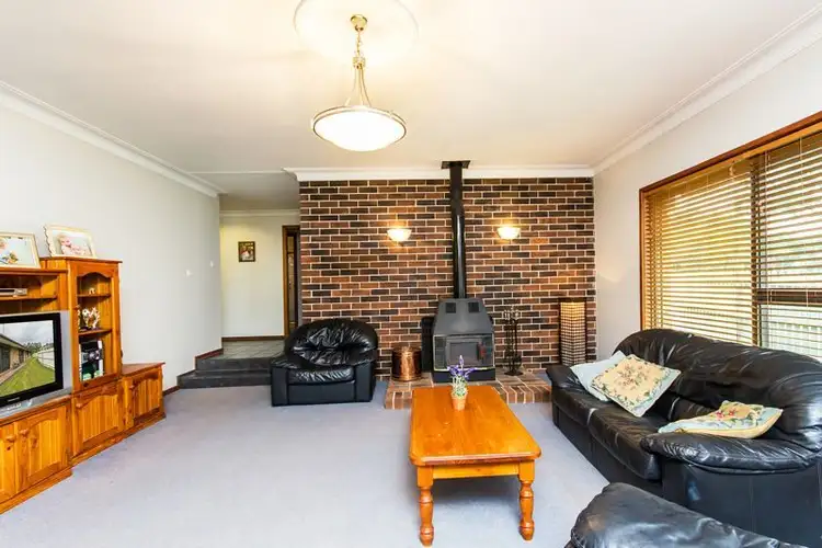 Second view of Homely house listing, 60 Evelyn Crescent, Thornton NSW 2322