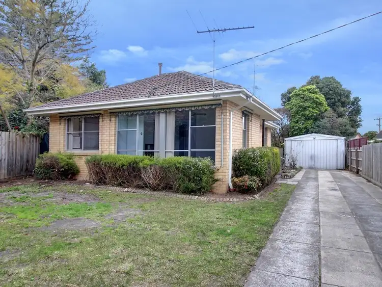 11 Ribbon Court, Frankston North VIC 3200