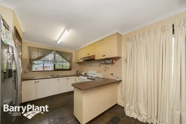 Fourth view of Homely house listing, 5 Jamie Close, Cranbourne VIC 3977