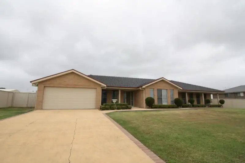 Main view of Homely house listing, 92 Forbes Crescent, Cliftleigh NSW 2321