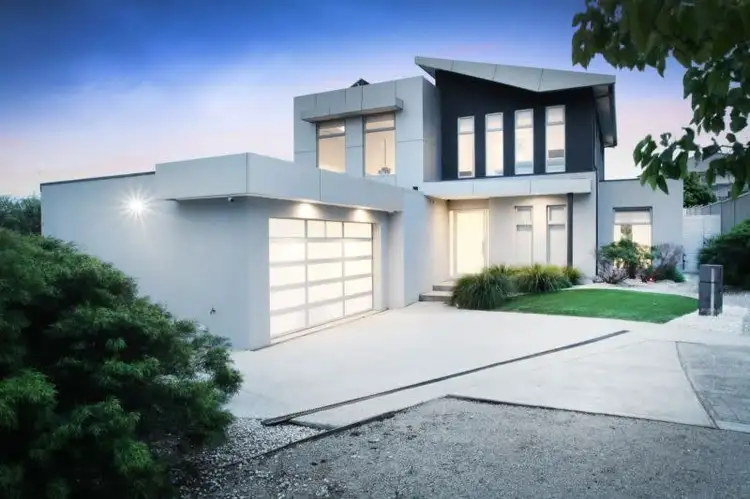 7 Wolfson Court, Attwood VIC 3049