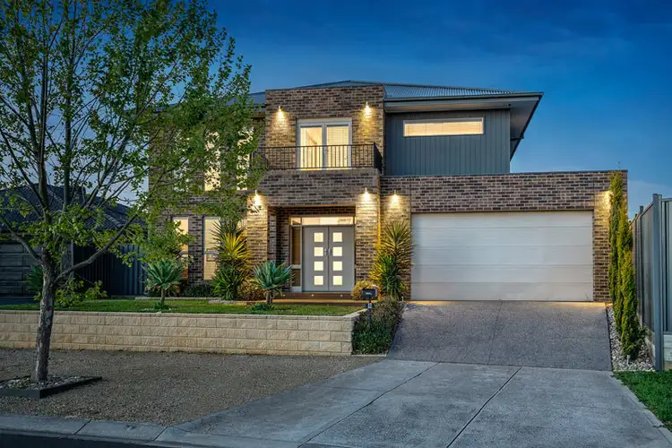 4 Callender Way, Hillside VIC 3037