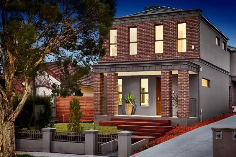 Main view of Homely townhouse listing, 1/15 Somerset Road, Glen Iris VIC 3146
