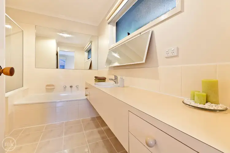 Fifth view of Homely unit listing, 1/1 Coolabah Drive, Eltham VIC 3095